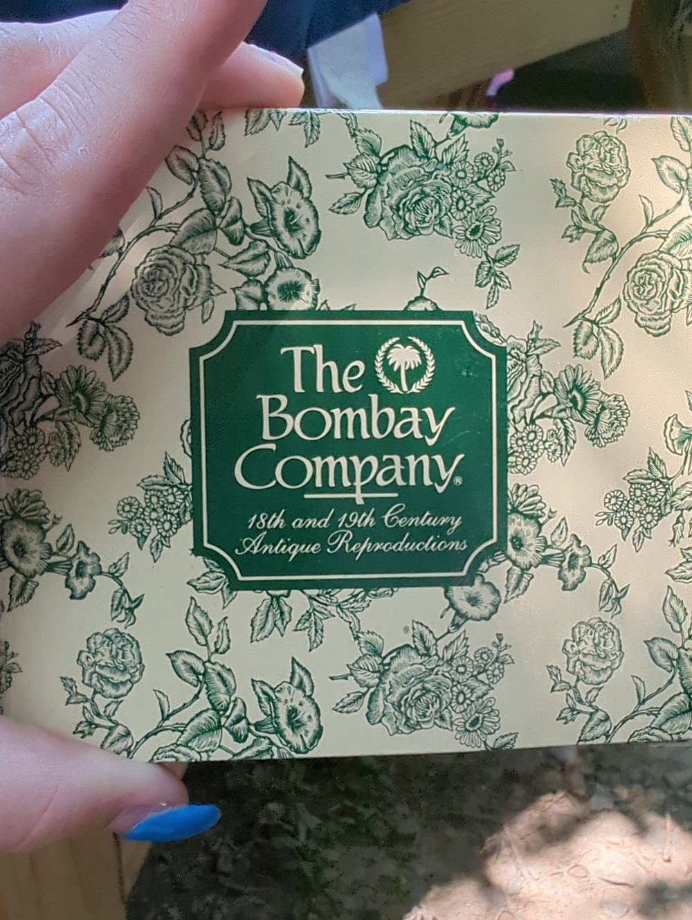 The Bombay Company Decorative Bow